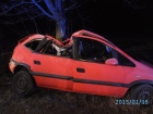 2015-01-18 - Trasa Brusy - Zalesie, samochód osobowy uderzył w drzewo